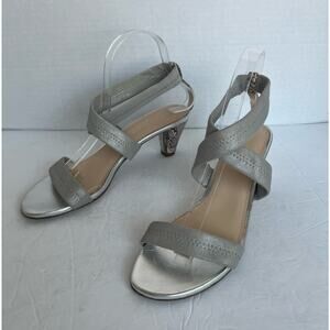 Donald J. Pliner Vona Metallic Silver Criss Cross Strappy Low Heel Sandals Sz 8